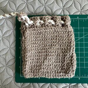 Small knitted bag, change purse